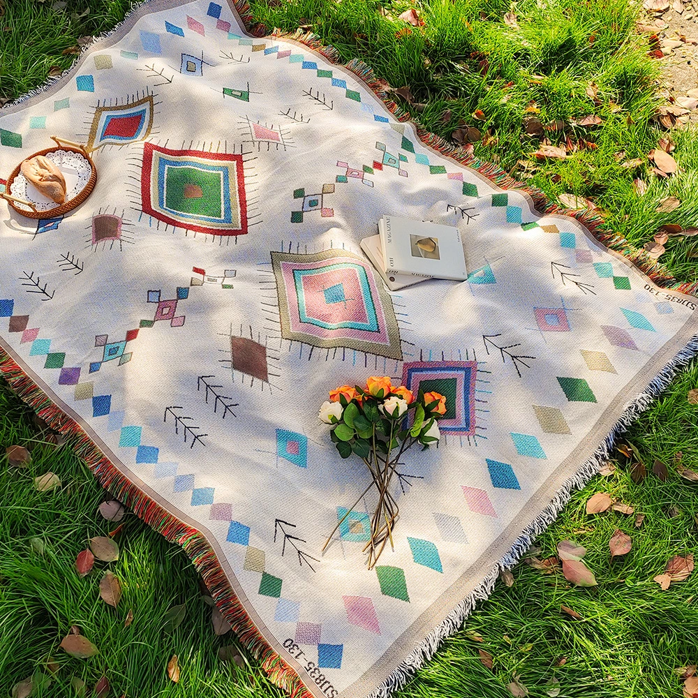Bohemian Tassel Picnic Blanket, Boho Geometric Woven Throw Blanket for Outdoor Camping, Beach, Sofa Decor