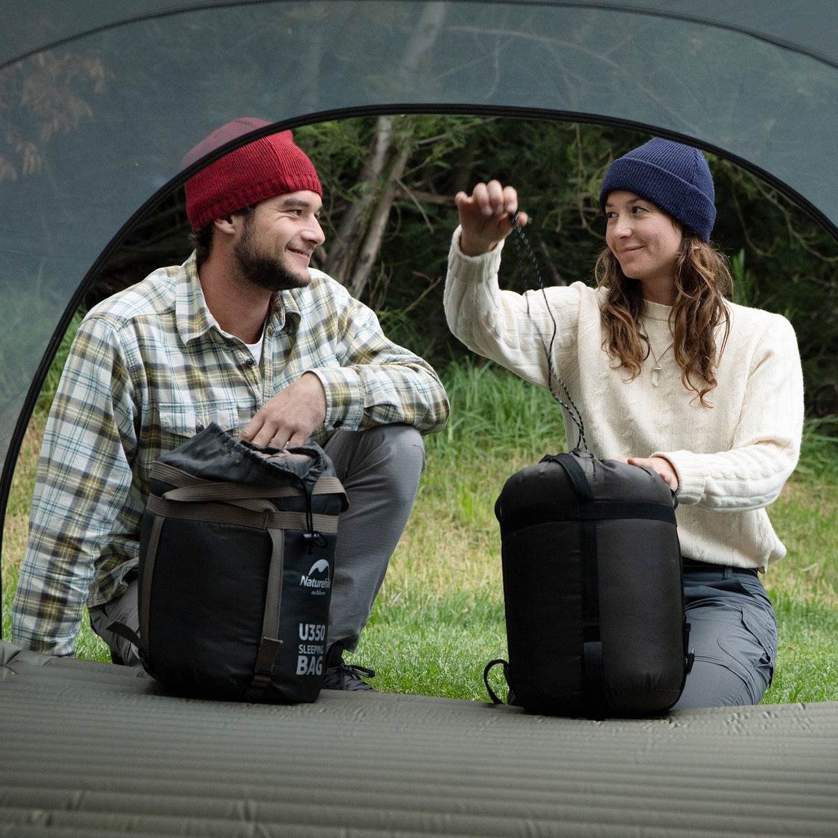 Solora™ U250S Hooded Synthetic Sleeping Bag 32°F / 0°C