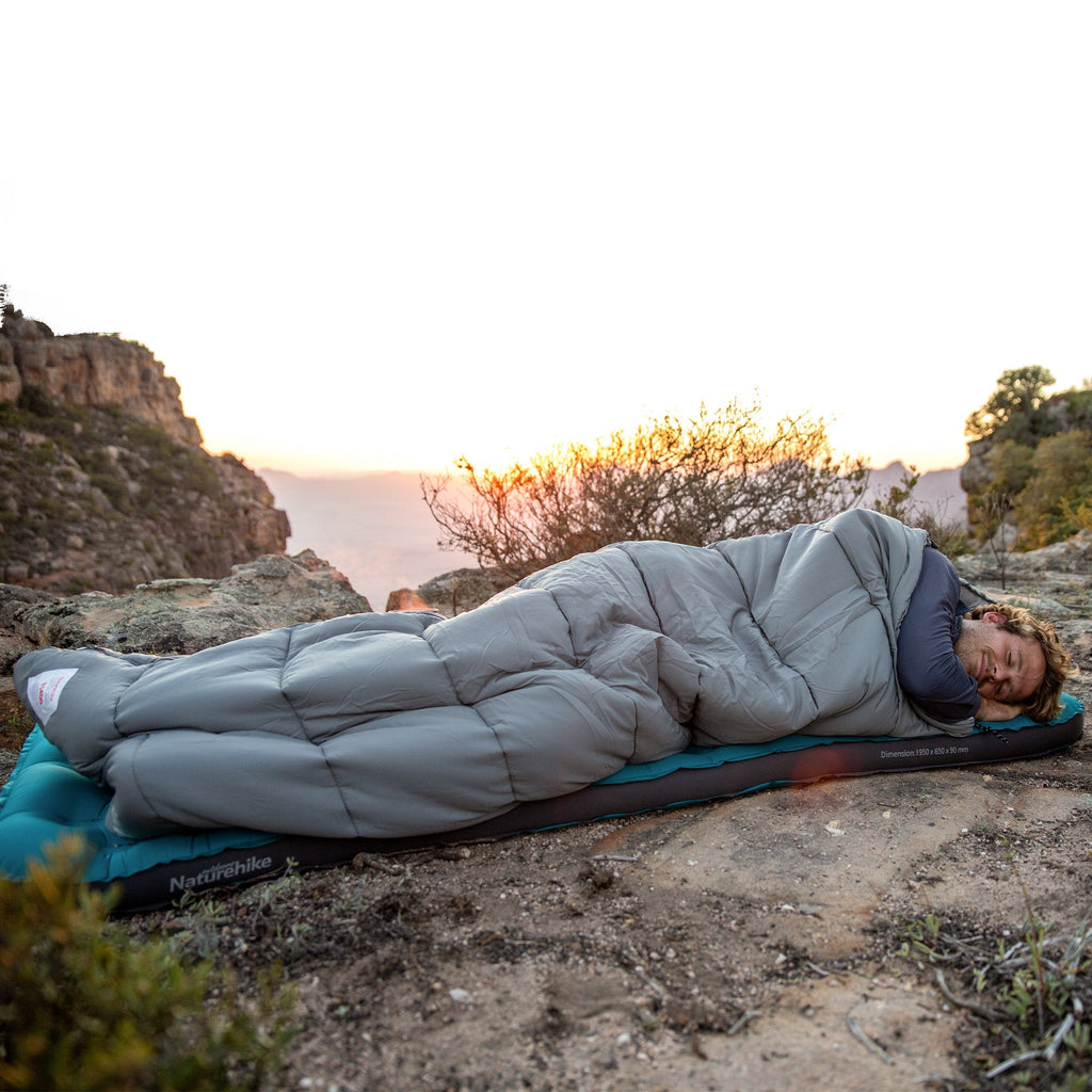 SunTherm™ M400 Synthetic Sleeping Bag 34°F / 1°C